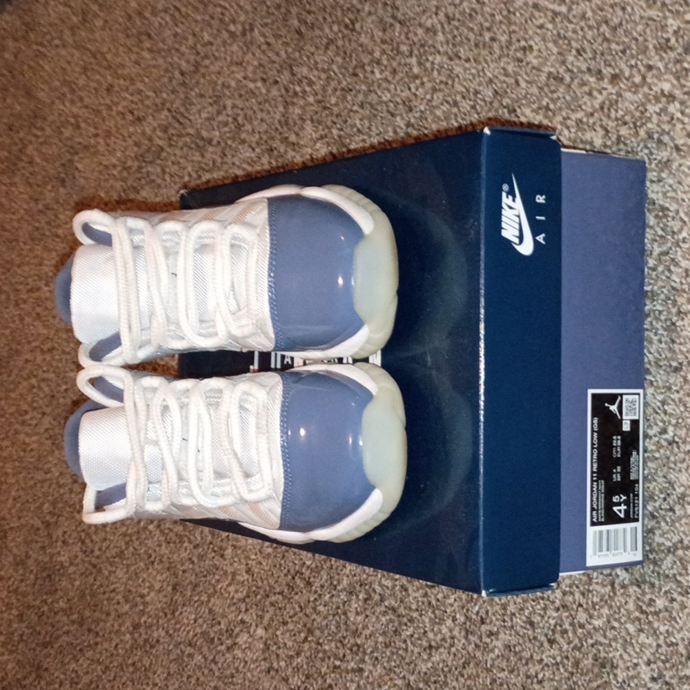Jordan Kids Sneakers in Blue and White
